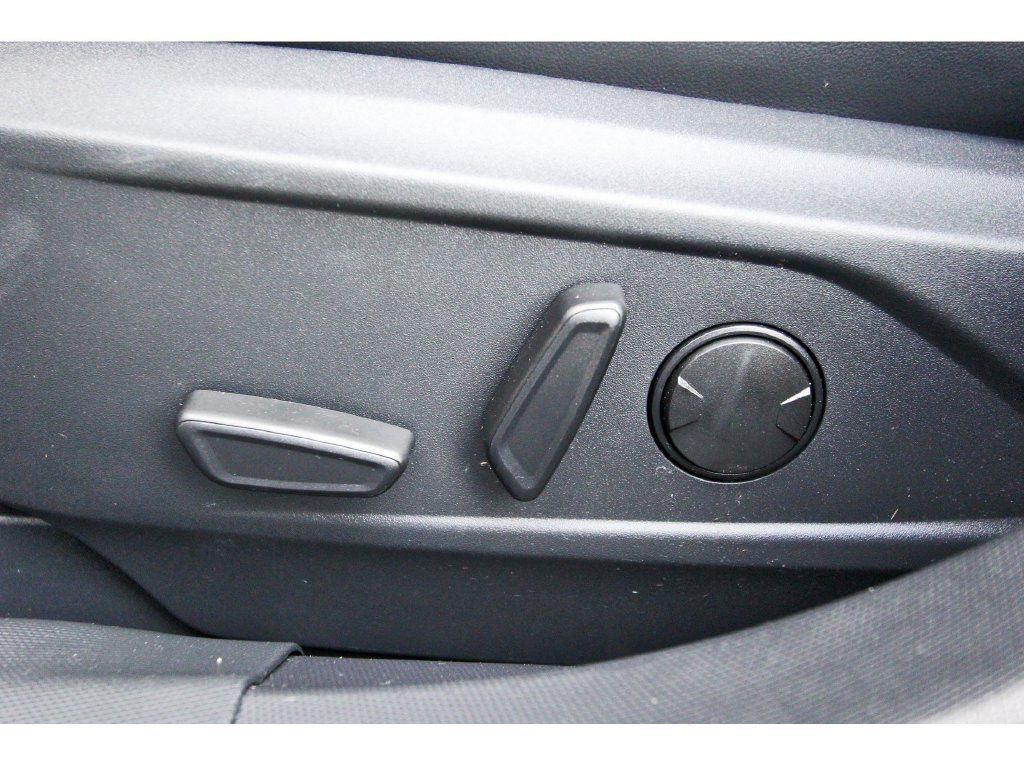 Used 2023 Ford Mustang Mach-E Premium RWD image 34
