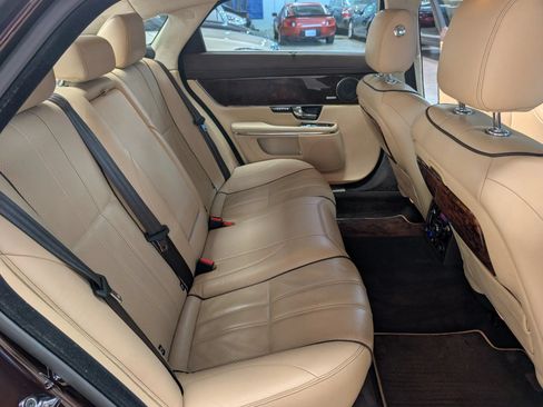 Used 2011 Jaguar XJ L RWD image 29