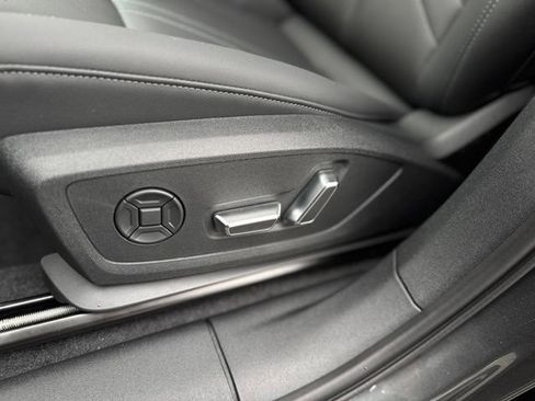 New 2026 Audi Q3 quattro 2.0T AWD/4WD image 12