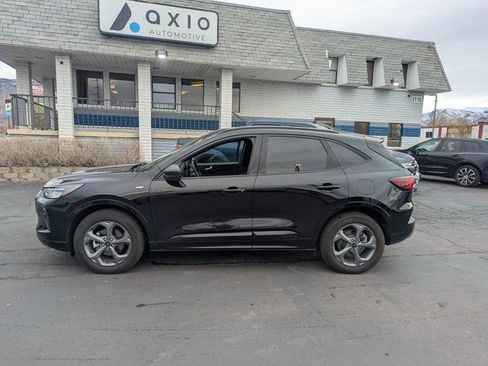 Used 2023 Ford Escape ST-Line AWD/4WD image 8
