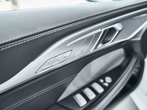 Used 2025 BMW 840i Convertible RWD image 18