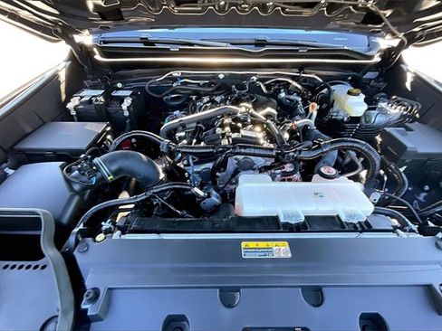 Used 2024 Toyota Tacoma SR5 image 10