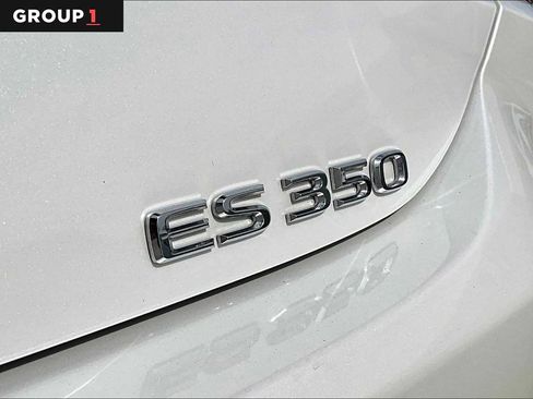 Used 2025 Lexus ES 350 w/ Premium Package image 28
