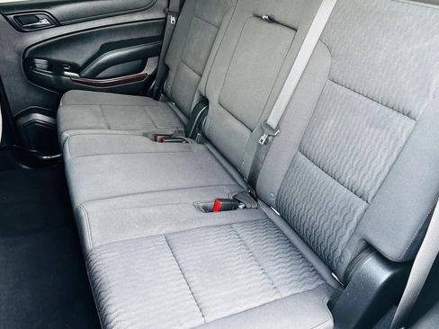 Used 2020 GMC Yukon SLE w/ SLE Value Package image 24