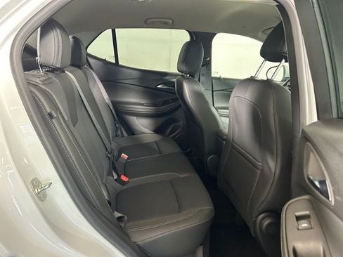 Used 2024 Buick Encore GX Preferred AWD/4WD image 26
