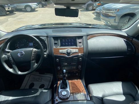 Used 2018 Nissan Armada Platinum w/ Captain Seat Package RWD image 10