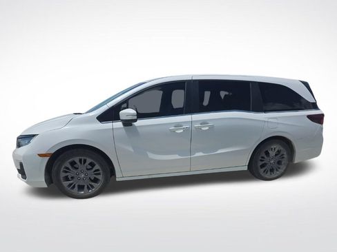 Used 2025 Honda Odyssey Touring image 3