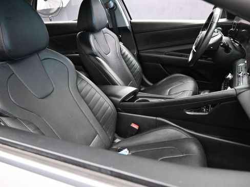 Used 2022 Hyundai Elantra Limited FWD image 45