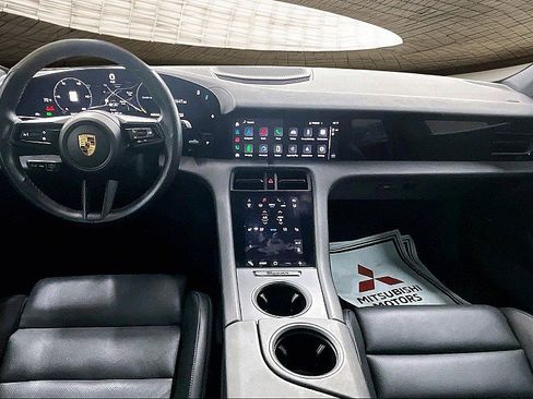 Used 2021 Porsche Taycan image 15