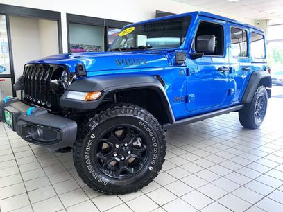 Used 2023 Jeep Wrangler Unlimited w/ Cold Weather Group