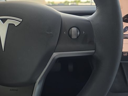 Used 2023 Tesla Model 3 Standard Range RWD image 17
