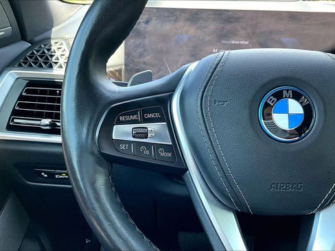 Used 2025 BMW X5 xDrive50e AWD/4WD image 24