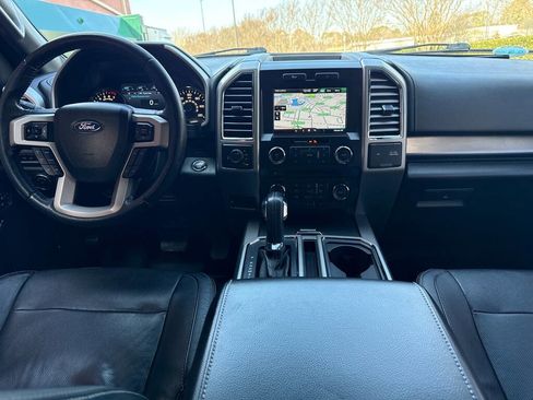 Used 2015 Ford F150 Lariat image 16