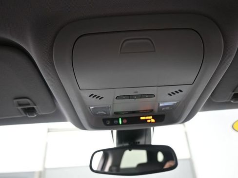 Used 2024 Chevrolet Blazer LT image 12