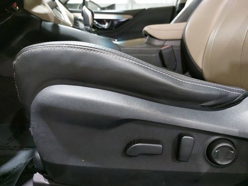 Used 2020 Subaru Outback Limited w/ Popular Package #2 AWD/4WD image 29