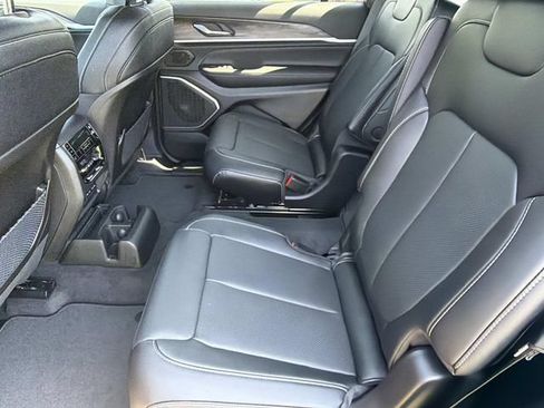 New 2026 Jeep Grand Cherokee L Limited AWD/4WD image 28