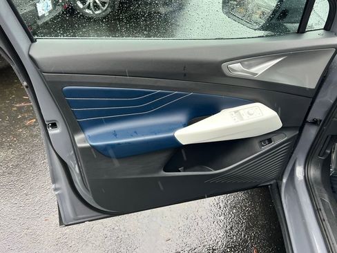 Used 2023 Volkswagen ID.4 Pro S image 10