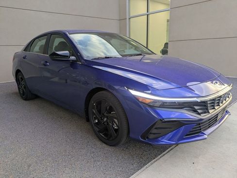 New 2026 Hyundai Elantra SEL Sport image 4