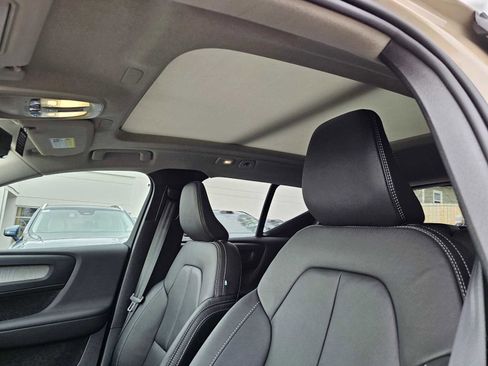 New 2025 Volvo XC40 B5 Plus w/ Climate Package image 26
