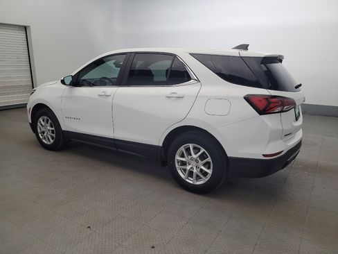 Used 2023 Chevrolet Equinox LT image 3