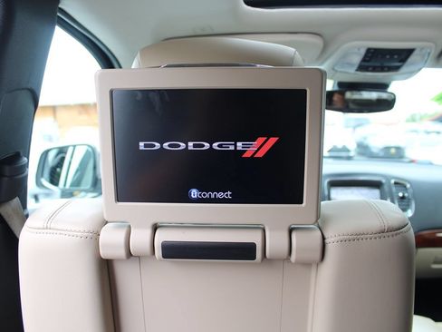Used 2017 Dodge Durango Citadel w/ Premium Entertainment Group AWD/4WD image 26