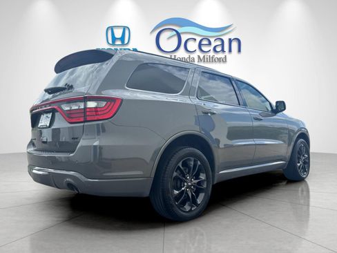 Used 2024 Dodge Durango GT AWD/4WD image 3