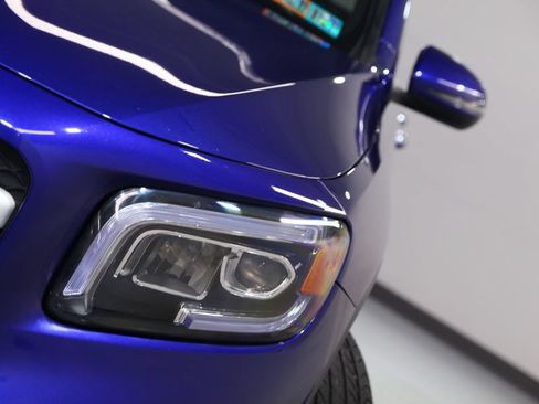 Certified 2021 Mercedes-Benz GLB 250 4MATIC image 9