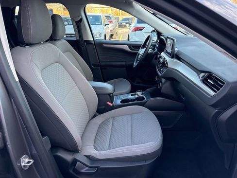 Used 2022 Ford Escape SE w/ Cold Weather Package image 23