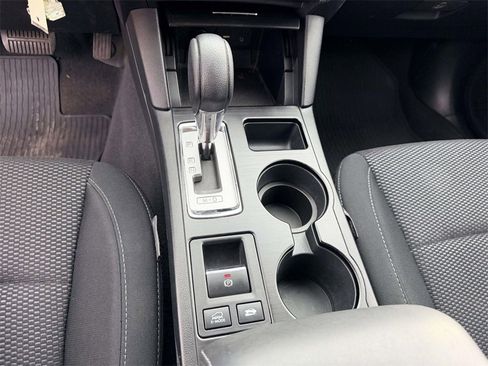 Used 2016 Subaru Outback 2.5i image 6