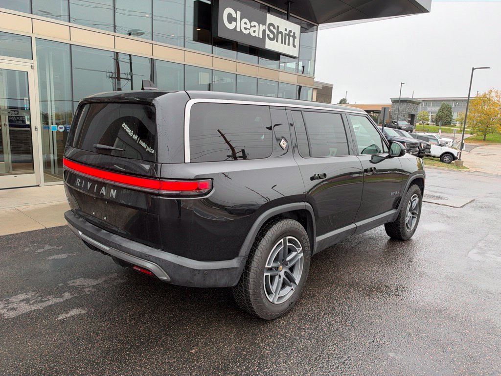 Used 2025 Rivian R1S Adventure Dual AWD/4WD image 4
