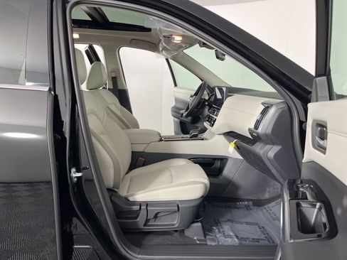 New 2026 Nissan Pathfinder SL w/ SL Premium Package image 40