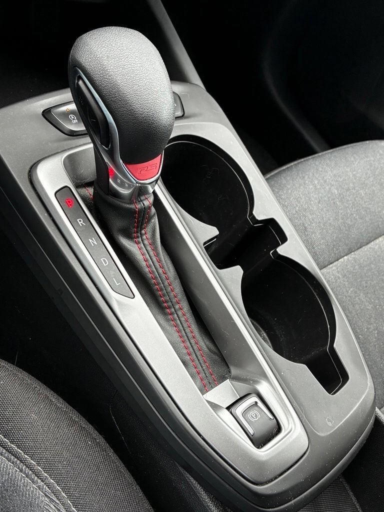 Used 2024 Chevrolet Trax RS FWD image 19