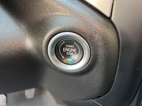 Used 2022 Chevrolet Silverado 1500 LT image 17