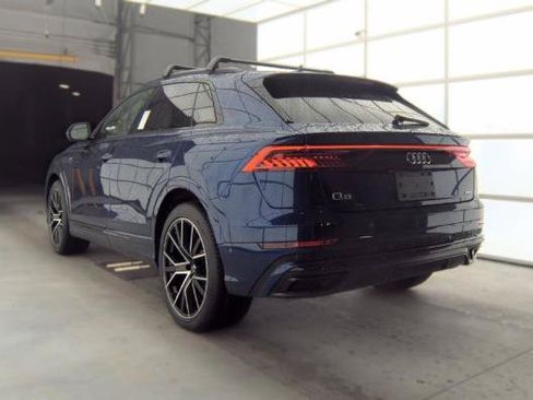 Used 2019 Audi Q8 Prestige w/ Luxury Package AWD/4WD image 3