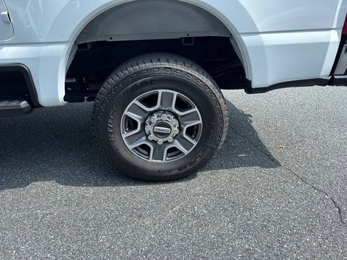 Used 2025 Ford F250 Lariat AWD/4WD image 8