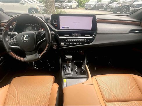 Used 2024 Lexus ES 350 Ultra Luxury w/ Accessory Package (Z2) FWD image 16
