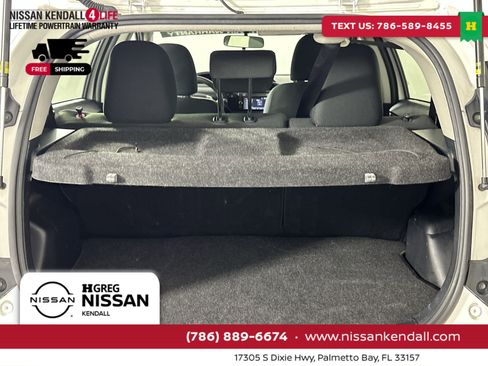 Used 2016 Toyota Prius C Two image 28