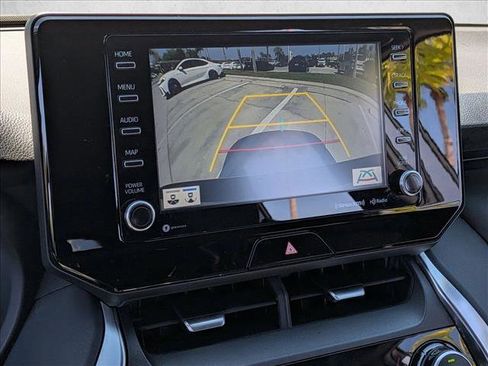 Certified 2021 Toyota Venza XLE w/ Softex Package image 12