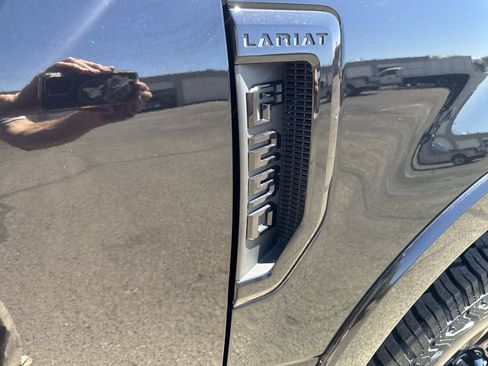 Used 2022 Ford F250 Lariat w/ Tremor Off-Road Package AWD/4WD image 17