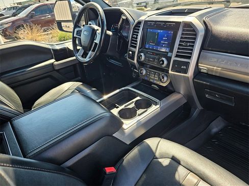 Used 2020 Ford F350 Platinum w/ FX4 Off-Road Package image 16
