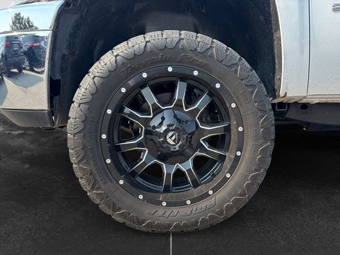 Used 2011 Chevrolet Silverado 2500 LTZ w/ LTZ Plus Package AWD/4WD image 9