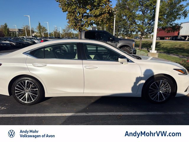 Used 2022 Lexus ES 350 w/ Premium Package FWD image 4