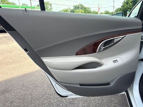 Used 2012 Buick LaCrosse Leather FWD image 13