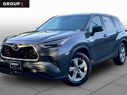 Used 2023 Toyota Highlander L