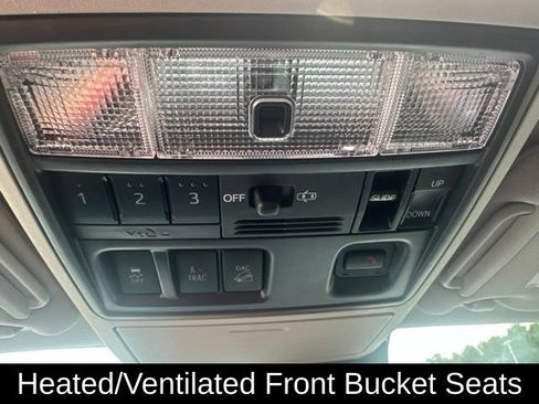 Used 2022 Toyota 4Runner Limited AWD/4WD image 29