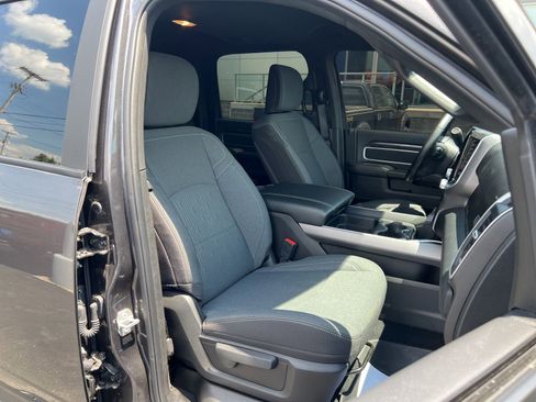 Used 2024 RAM 2500 Big Horn w/ Night Edition AWD/4WD image 51
