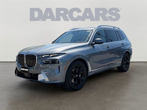 Used 2025 BMW X7 xDrive40i w/ Executive Package AWD/4WD image 2
