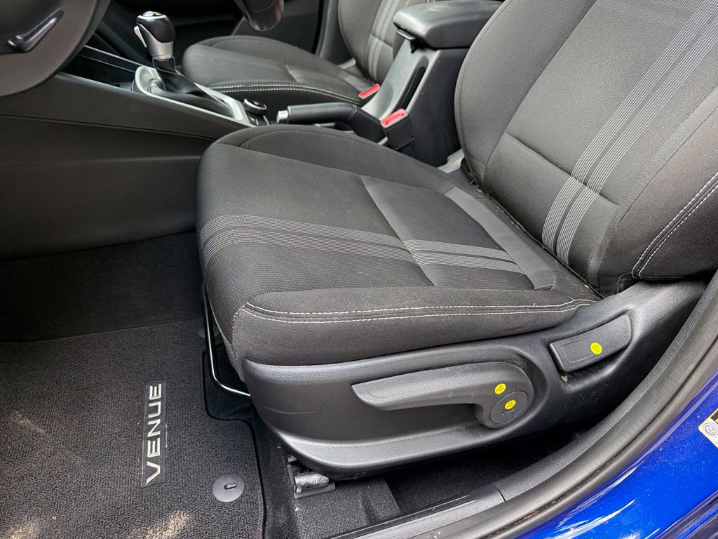 Certified 2026 Hyundai Venue SEL FWD image 23