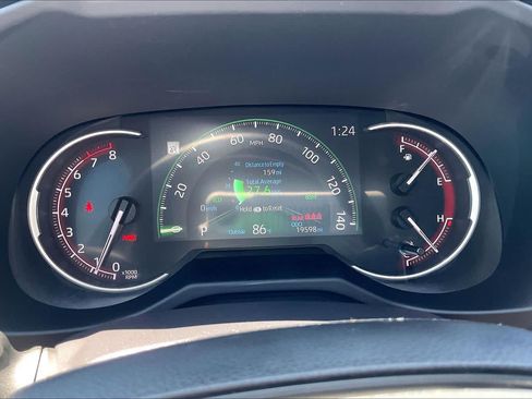 Used 2025 Toyota RAV4 XLE w/ Convenience Package FWD image 26