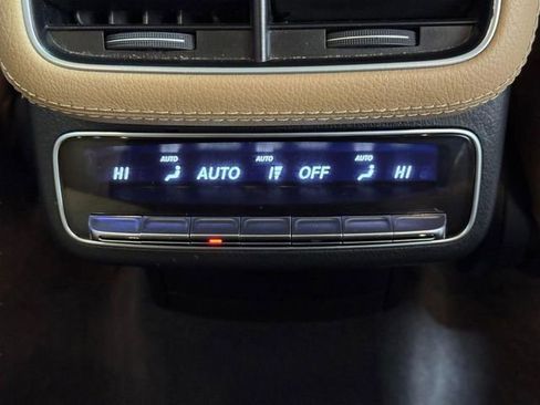 Used 2024 Mercedes-Benz GLS 580 4MATIC image 24
